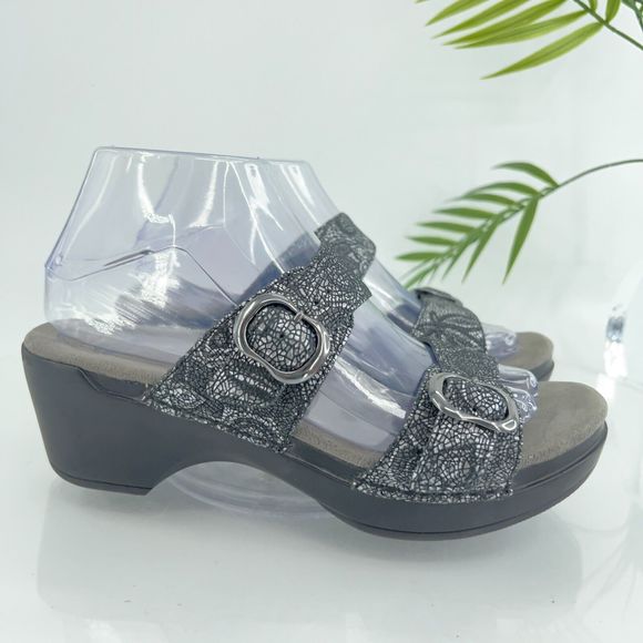 Stylish Black Women's Sandals - Picture 3 of 14